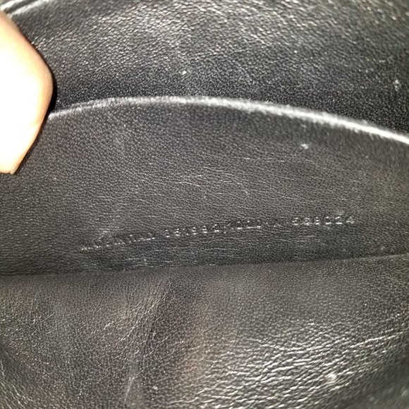 AUTHENTIC Balenciaga Cluth bag - Picture 6 of 6
